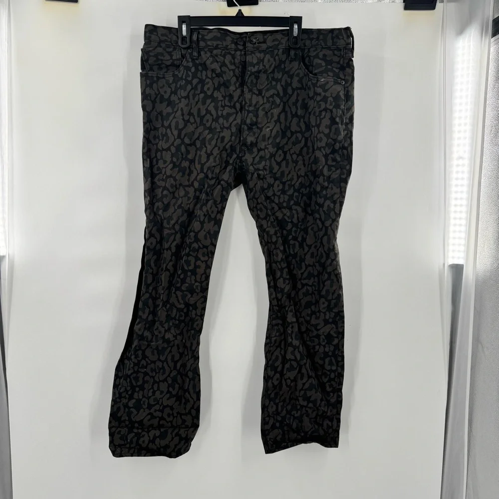 Levi’s 501 camo green jeans pants W42 L32